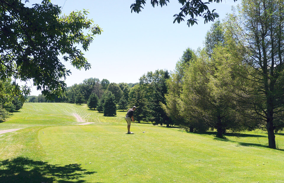 Suncrest-Golf-and-Grille-1